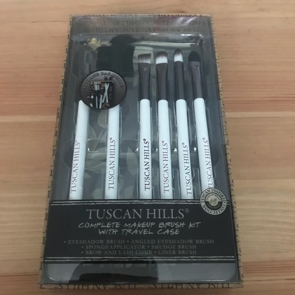 Tuscan Hill Complete makeup brush kit